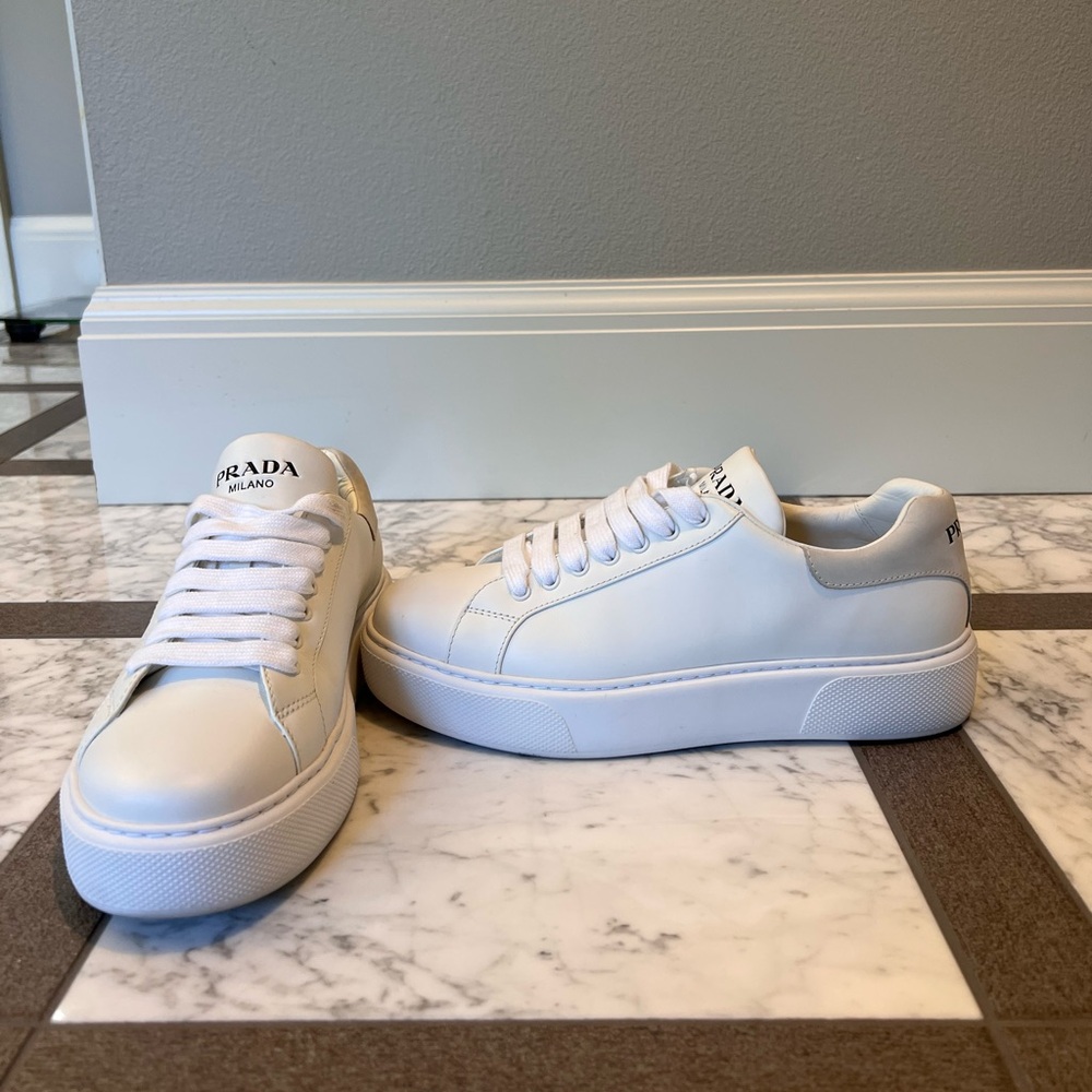 Men’s Authentic PRADA white sneakers. Size 9.5